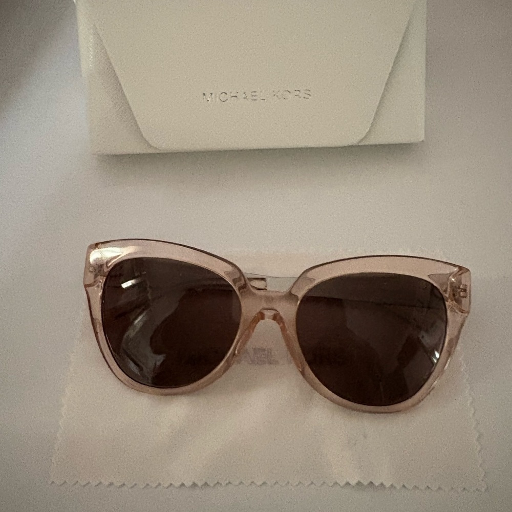 Michael Kors Pink Cat-Eye Sunglasses with Gradient Lenses - Picture 2 of 7